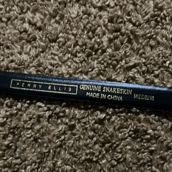 Vintage Perry Ellis Genuine Snakeskin Belt - Picture 3 of 3